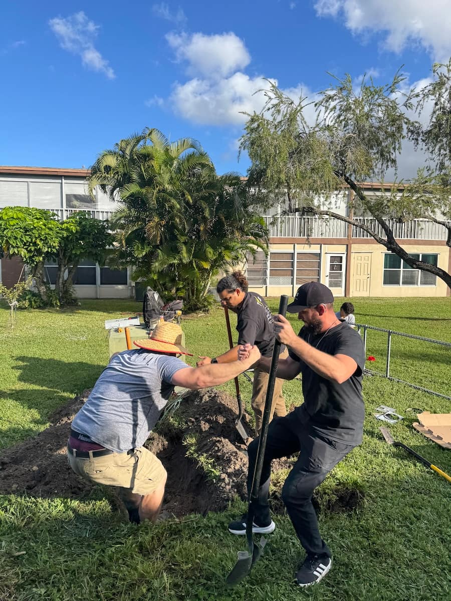 TNS Electric Electricians working in Sunrise FL